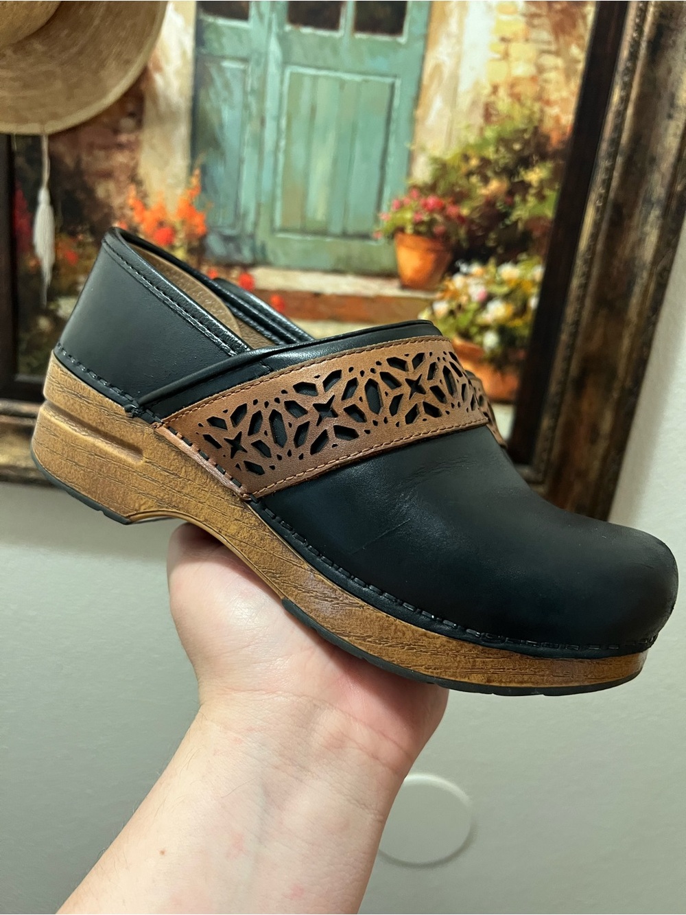 Dansko professional Leather Pavan Clog Black & Brown Full Grain clogs.
